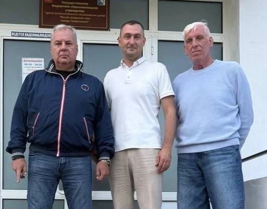 Новые друзья и единомышленники